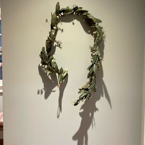 Gorgeous holiday garland with berries and glass beads. Approx 5+ft